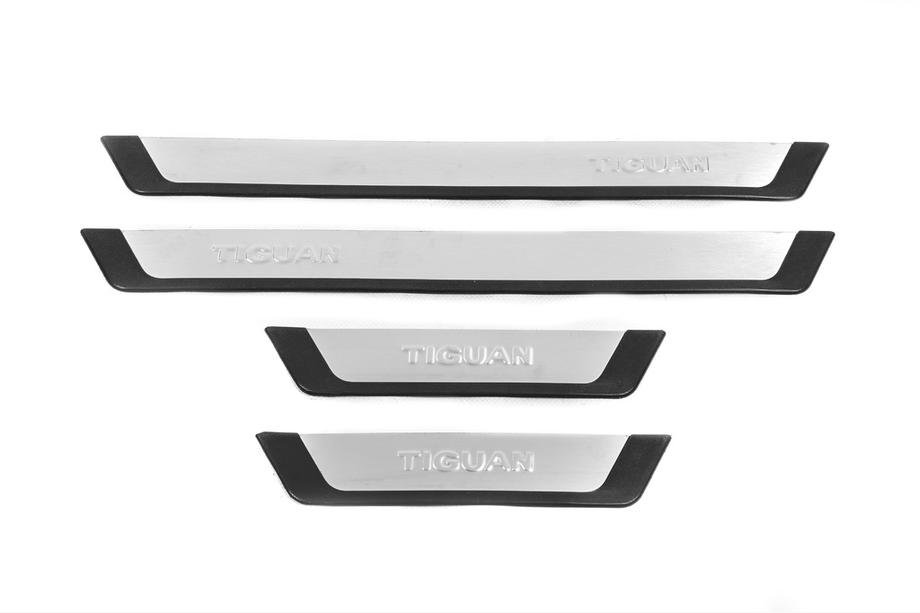 Volkswagen Tiguan 2007-2016 Door Sill Protectors Omsa Flexill (4 pcs, Stainless Steel) Photo 1