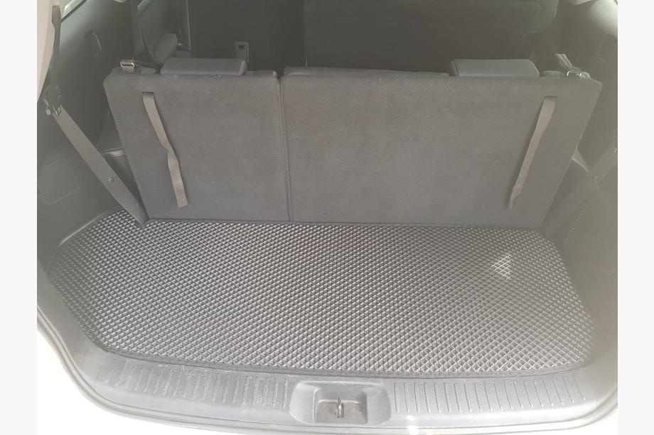 Toyota Highlander 2013-2019 EVA Trunk Mat (small, black) Photo 1