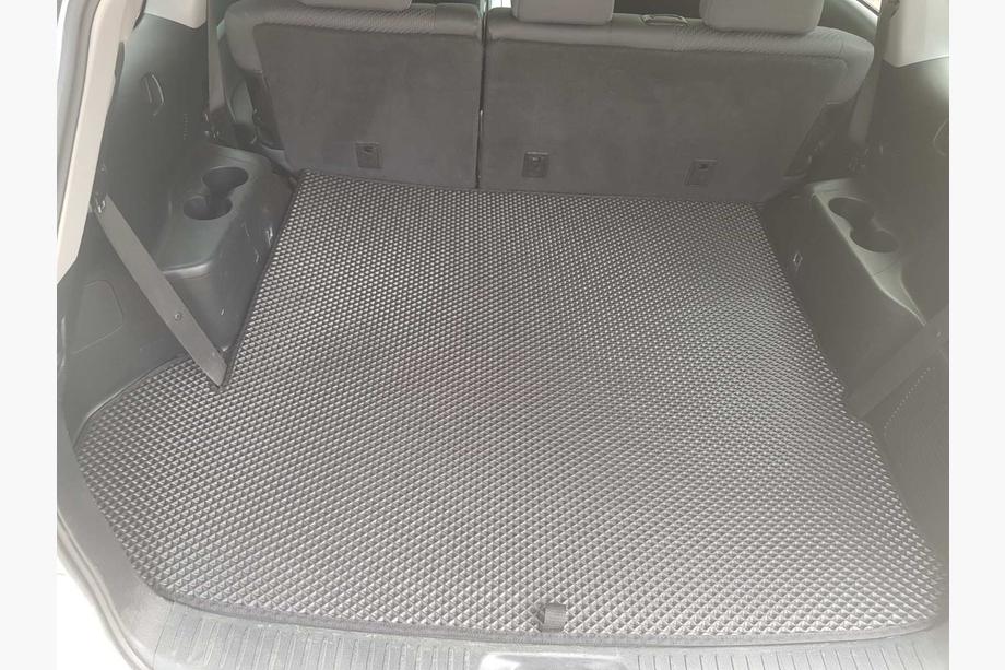 Toyota Highlander 2013-2019 EVA Trunk Mat (large, black) Image