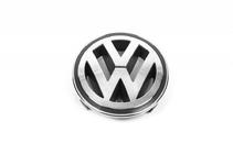 Volkswagen Passat B6 2006-2012 DISCOUNT! Front Badge V2 (OEM style) photo 1