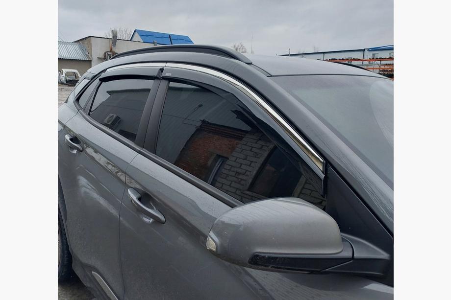 Hyundai Kona 2017-2023 Window deflectors with chrome trim (4 pcs, Niken) Image