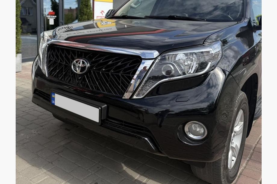 Toyota Land Cruiser Prado 150 2009-2023 Grille 2013-2017 (TRD) Image