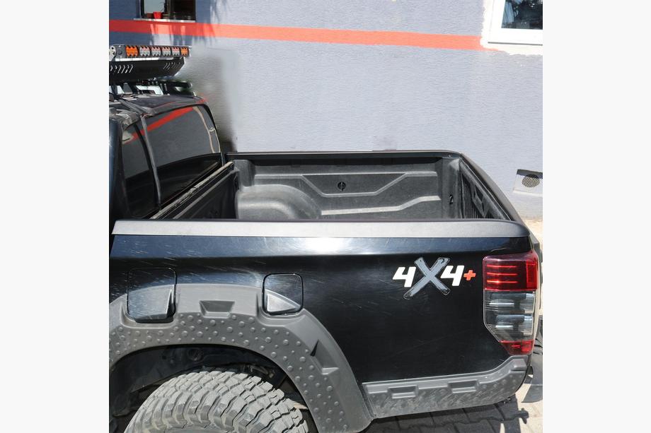 Mitsubishi L200 2015-2024 Tailgate edge protector (3 pcs) Photo 2