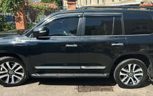 Toyota Land Cruiser 200 2007-2021 Window deflectors with chrome trim (4 pcs, Niken) photo 2