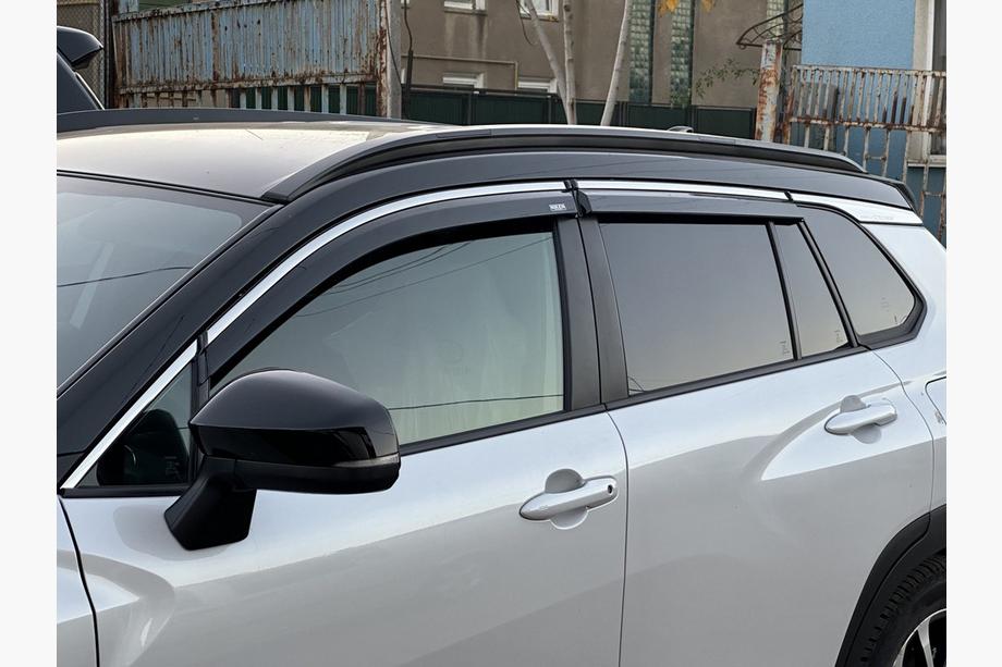 Toyota Corolla Cross 2020- Window deflectors with chrome trim (4 pcs, Niken) Image