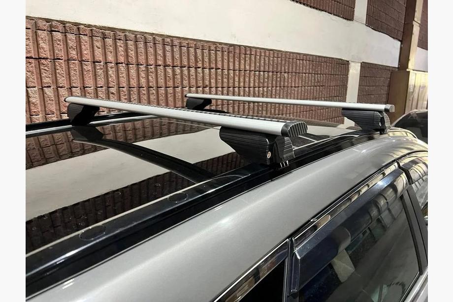 Kia Sportage 2021- Cross bars for integrated roof rails lockable Wizard V2 (2 pcs) 115cm, grey Image