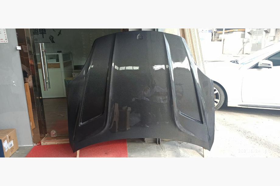 Porsche Cayenne 2018- Hood (Carbon) Photo 2
