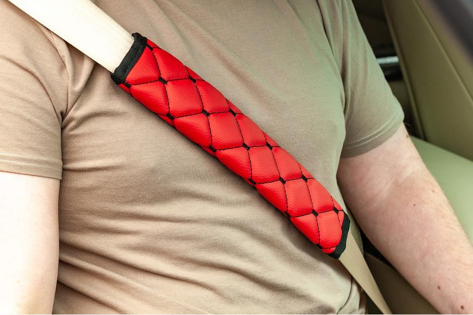 Seat Belt Pads ECO (2 pcs, Red with Black Stitching) Photo 1