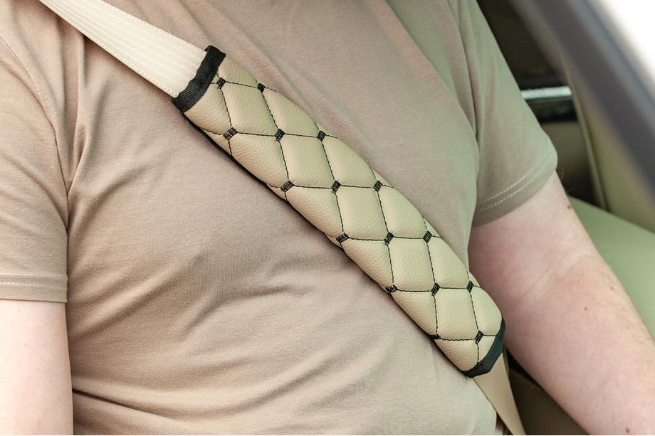 Seat Belt Pads ECO (2 pcs, Beige with Black Stitching) Photo 1