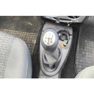 Gear Shift Knob 8200079112 (black with chrome) photo 3