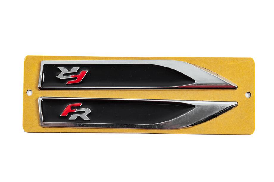 Side Trim FR Black Chrome (145mm x 22m) Image