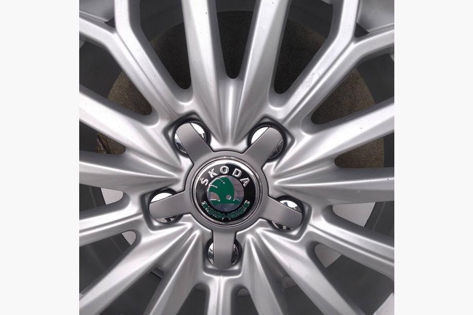 Skoda Wheel Stickers 56mm J1009 (4 pcs) Image