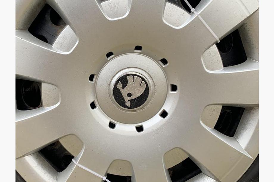 Skoda Wheel Stickers 60mm 8932A (4 pcs) Image