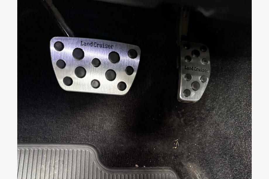 Toyota Land Cruiser 200 2007-2021 Pedal Covers 2016+ Set Photo 1