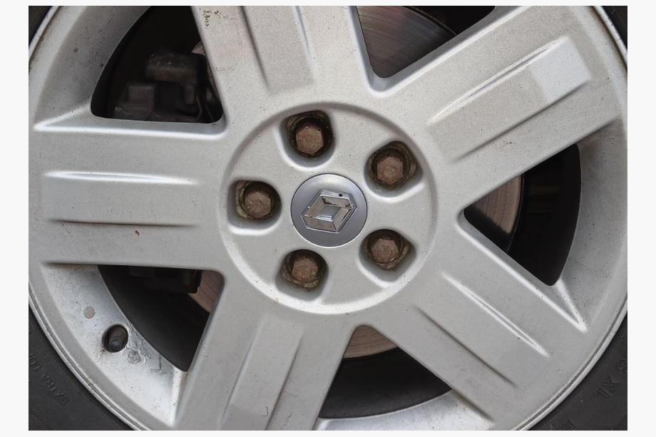 Renault Grey wheel center caps 81569 (57mm to 50mm, set of 4) Image