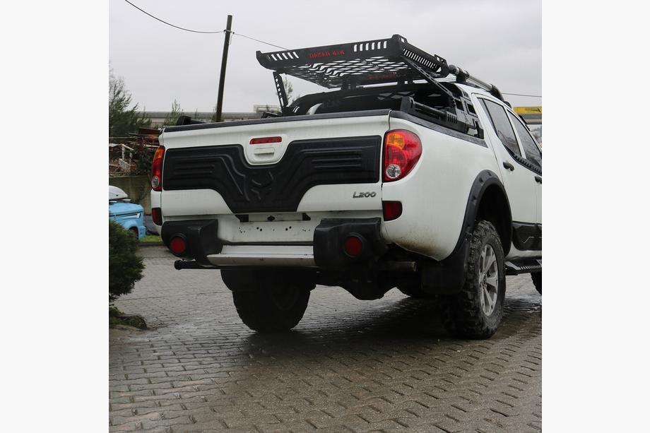 Mitsubishi L200 2006-2015 Plastic Trunk Lid Cover Photo 2