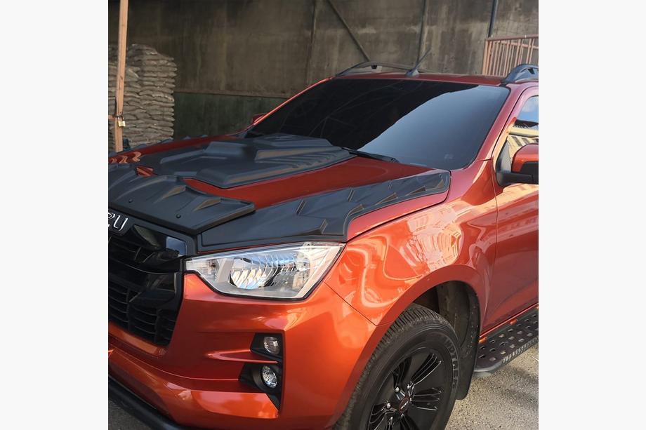 Isuzu D-Max 2019- Hood Scoop Cover (ABS) Image