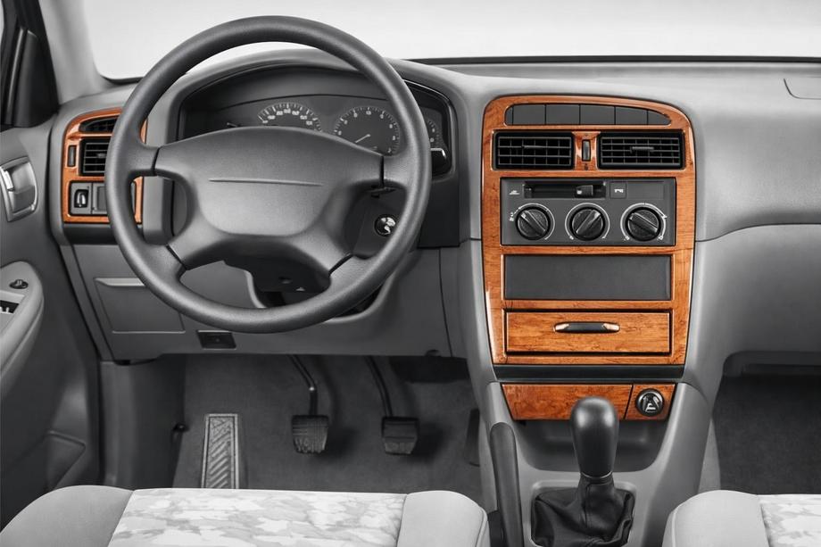 Toyota Avensis 1998-2003 Dashboard Trim Covers Image