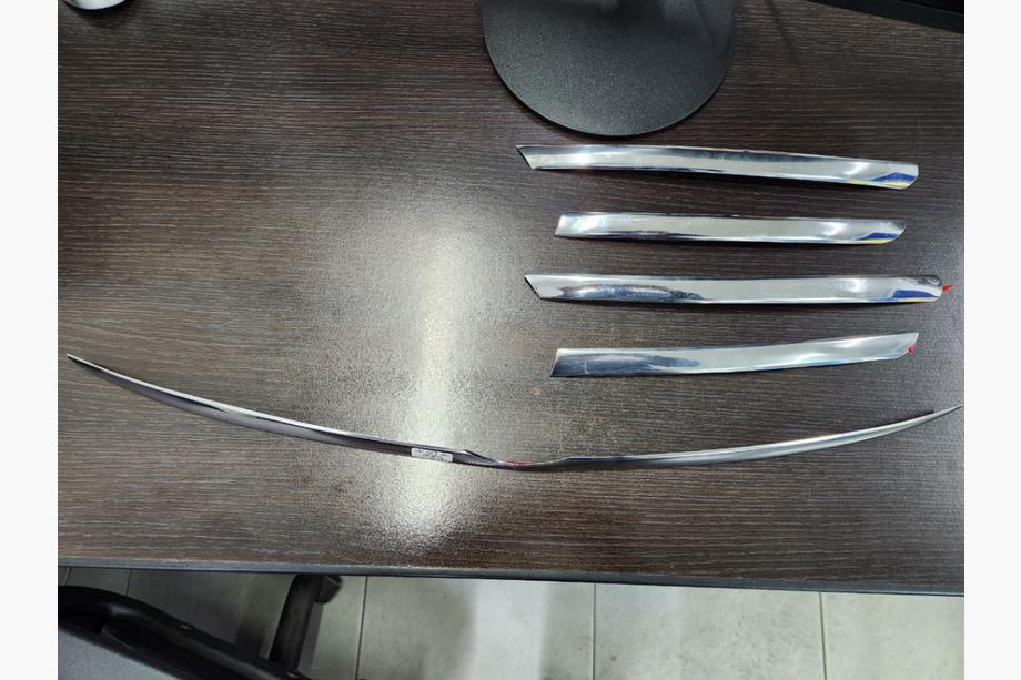 Mercedes ML W163 1997-2005 SALE! Chrome Trim Covers for Grille Edge Photo 3