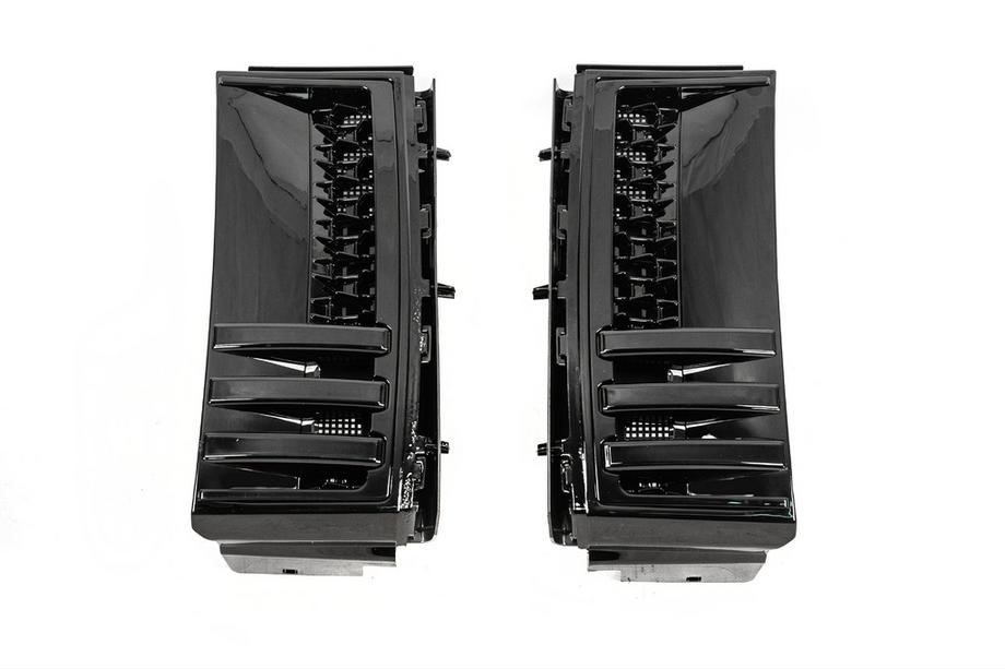 Range Rover III L322 2002-2012 Fender Vents in Autobiography V2 Style (2005-2013) Image