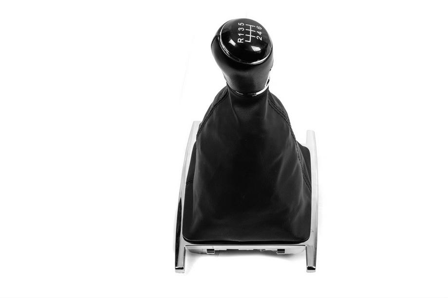 Volkswagen Amarok 2010-2022 Gear shift boot and knob (6-speed, with frame) Image