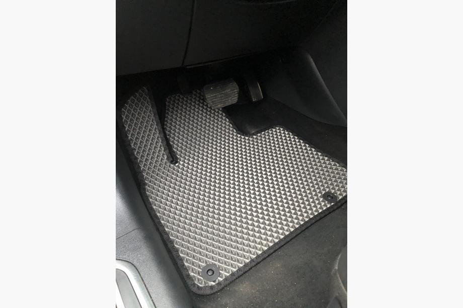 Citroen C-5 2008-2017 EVA Floor Mats (black) Image