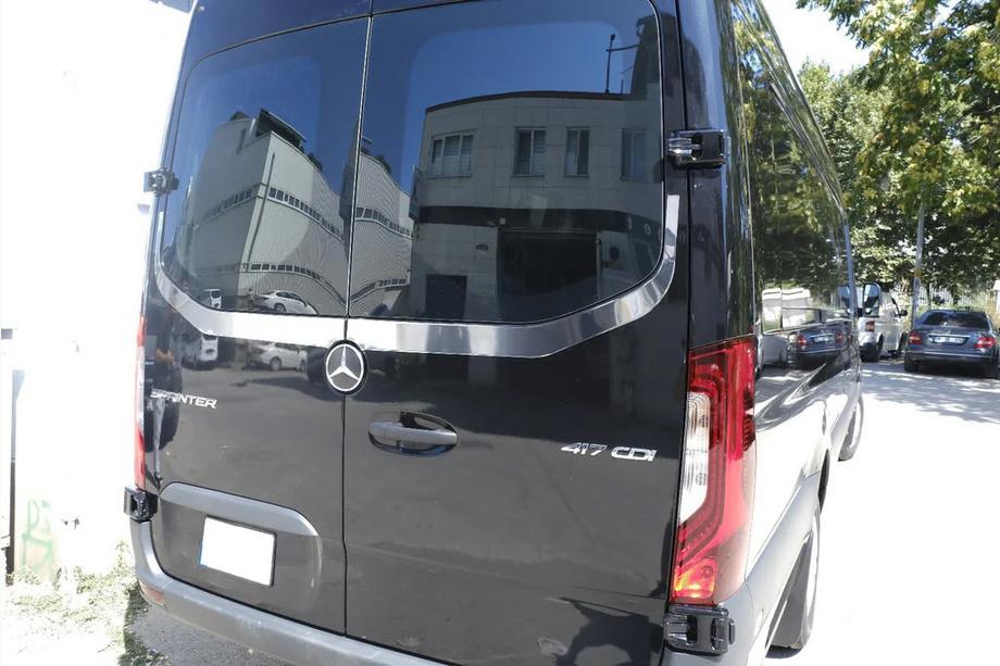 Mercedes Sprinter W907/W910 2018- Rear Window Trim V-2 Carmos (2 pcs, Stainless Steel) Photo 3
