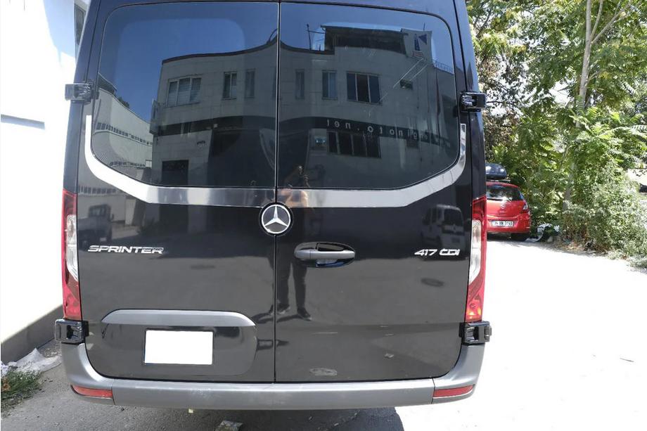 Mercedes Sprinter W907/W910 2018- Rear Window Trim V-2 Carmos (2 pcs, Stainless Steel) Photo 4