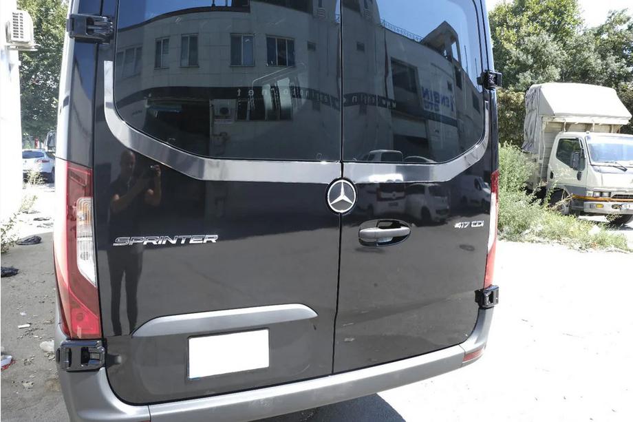 Mercedes Sprinter W907/W910 2018- Rear Window Trim V-2 Carmos (2 pcs, Stainless Steel) Photo 5