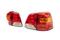 Toyota Land Cruiser 200 2007-2021 Tail Lights 2007-2015 (OEM) photo 3