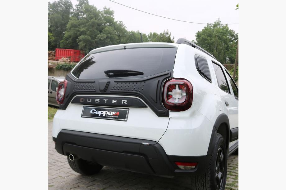 Dacia Duster 2018-2024 Plastic trunk lid cover (1 piece) Photo 1