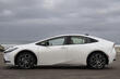Review of the new generation of the Toyota Prius hybrid model photo 2