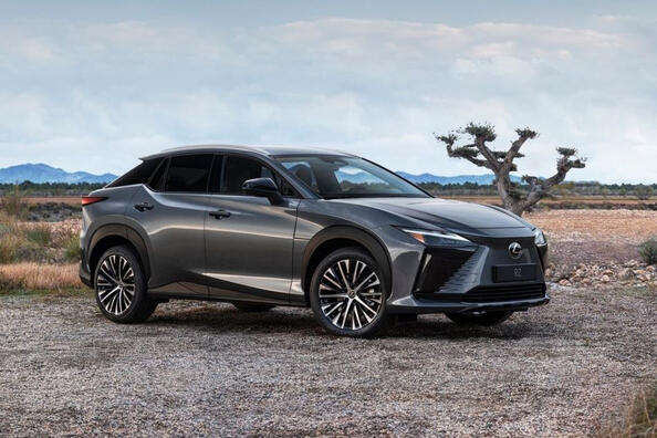 Electric cross Lexus RZ received a more affordable version — 300e