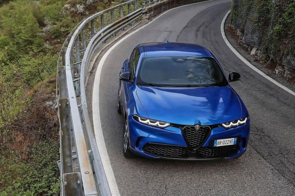 Alfa Romeo Tonale crossover review