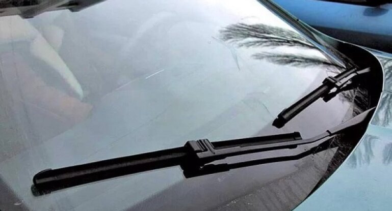How to choose wipers for a car: guide and recommendations