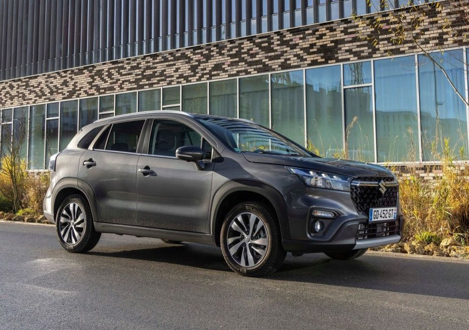 Suzuki S-CROSS crossover review