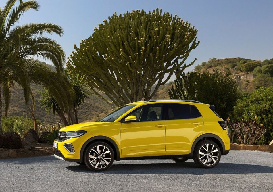 Review of the updated Volkswagen T-Cross subcompact crossover