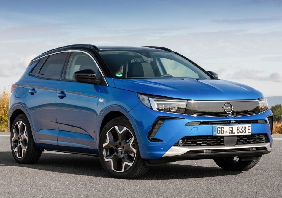 Review of the updated Opel Grandland compact crossover