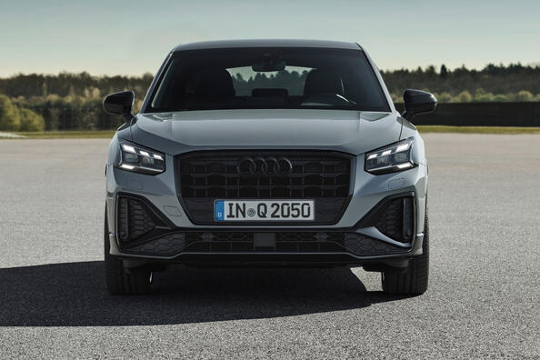 Overview of the compact crossover Audi Q2