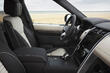 Review of the fifth generation of the Land Rover Discovery SUV photo 6