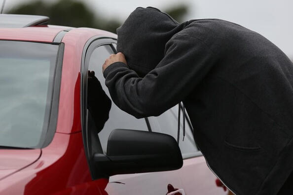 How to protect a car from intruders