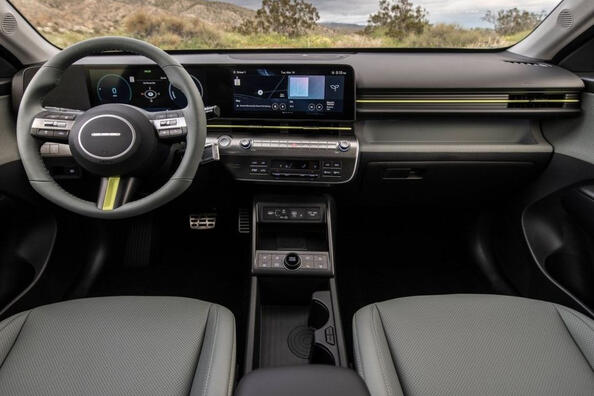 Review of the second generation electric crossover Hyundai Kona Electric Photo 5