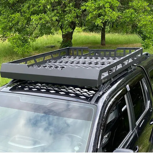 What is an expedition trunk and why is it needed?