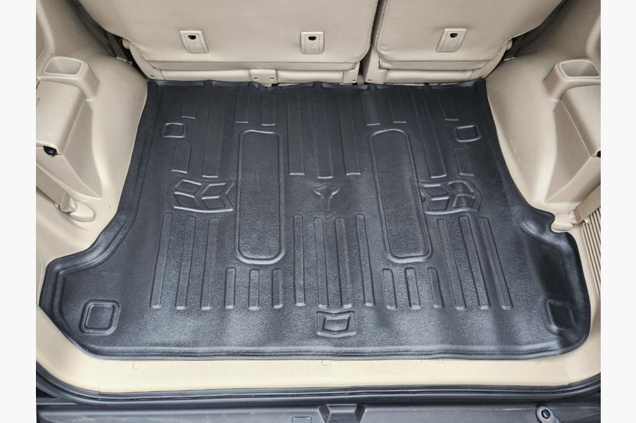 Lexus GX470 2002-2009 3D Trunk Mat (5/7 seats) (Stingray) Image