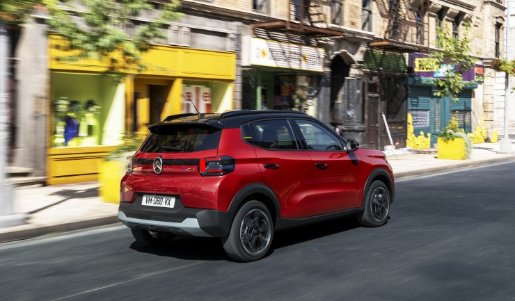 Electric crossover Citroen e-C3