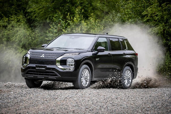 Mitsubishi Outlander review: a combination of elegance and comfort