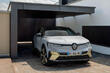 Review of electric hatchback Renault Megane E-Tech photo 1
