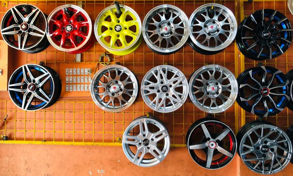 How to choose the color of wheel rims for a car?
