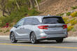 Honda Odyssey: a family minivan with unique features photo 4