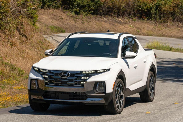 Review of the first generation Hyundai Santa Cruz pickup truck